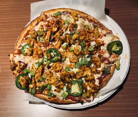 Achari Tandoori Chicken Pizza