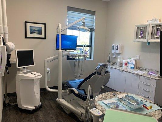 Advanced equipment in the operatory at South Weymouth dentist South Shore Dentistry