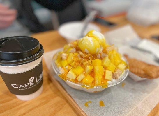 Mango cheesecake bingsoo, coffee, taiyaki