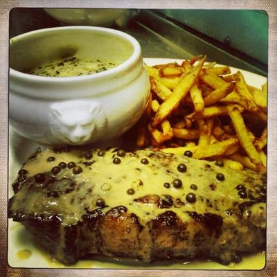 Signature steak au poivre