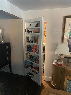 Customer wanted hidden mancave so I built this door/bookshelf