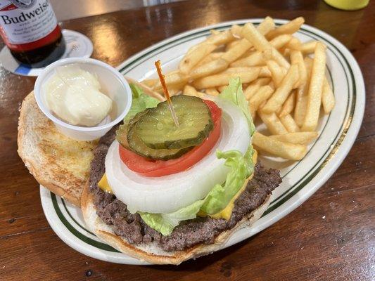 Cheeseburger w/ side of fries