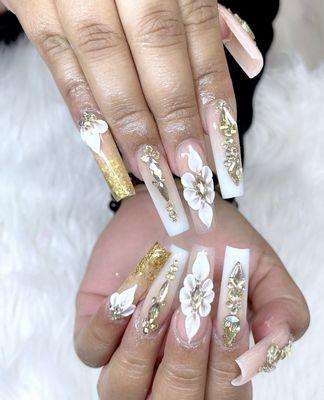 Experience a touch of elegance with our timeless and sophisticated nail art.