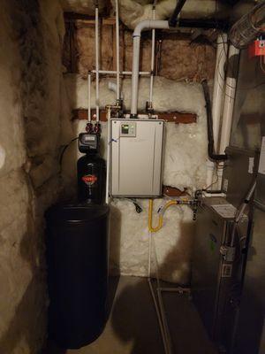 Tankless water heater and water softener combo