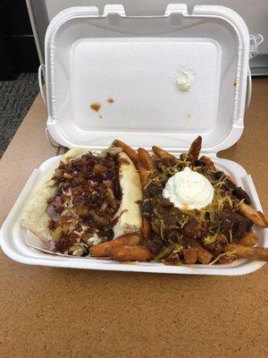 Hawaii High Five sandwich and Beer Gut Chili Fries. Divine!!!