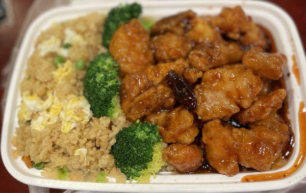 General Tso's chicken combination with egg fried rice