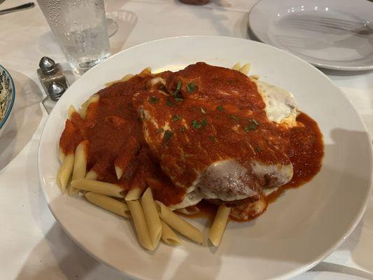 Chicken parm. Nice portion.