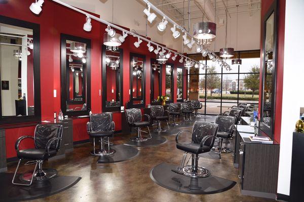 We expanded our salon in 2016. He is a glimpse of the interior.