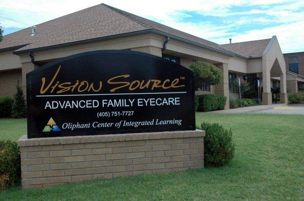 Advanced Family Eyecare - outside