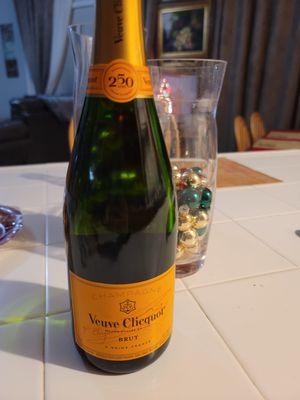 BelAir $100 Veuve Clicquot Champagne