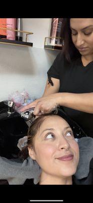 Omg the way this woman scrubs and massages your scalp!  simply amazing!