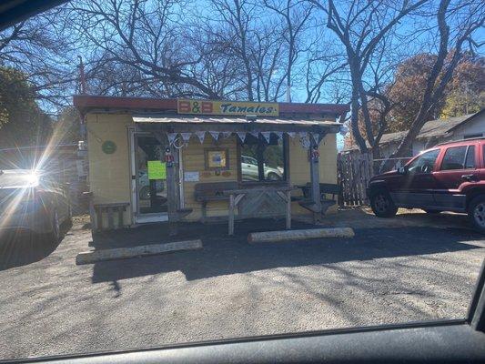 B & B Tamales and Food To Go