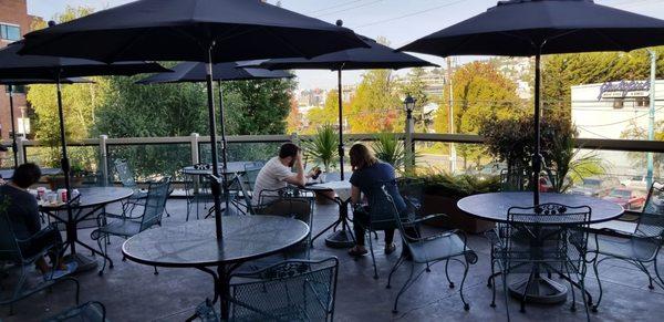 3rd floor dining patio