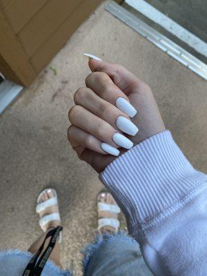 White coffin nails by Mot