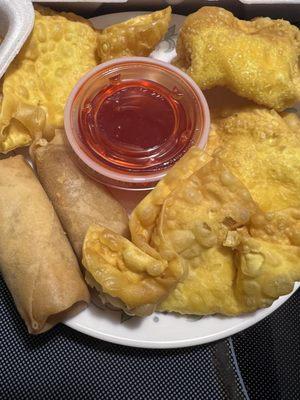 egg rolls and crab rangoon comes with meal