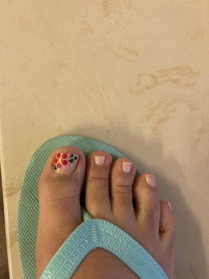 Pedicure with flower design