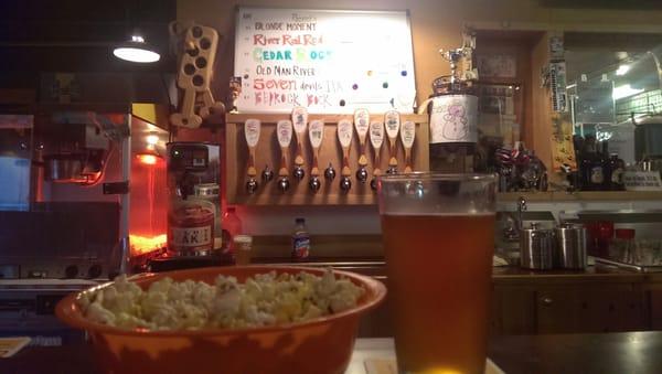 Popcorn, beer & menu