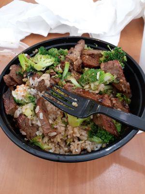 Large spicy steak and broccoli bowl