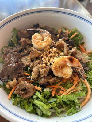 Deluxe Vermicelli (with shrimp, pork and beef)