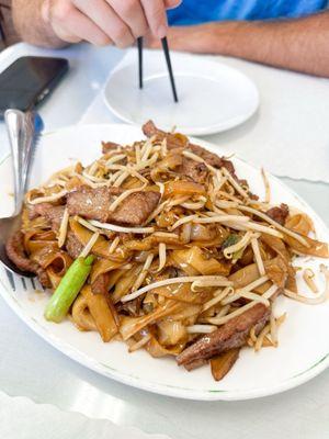 37. Dry fried beef chow fun