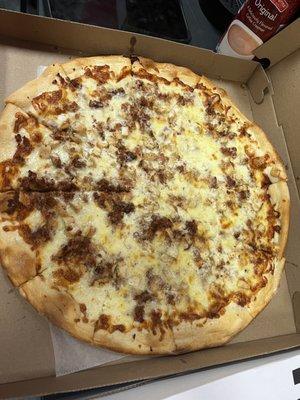 Chicken bacon ranch pizza