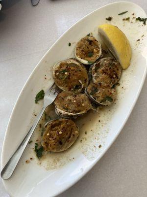 Delicious clams oregano