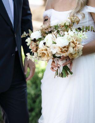 Neutral Bridal Bouquet