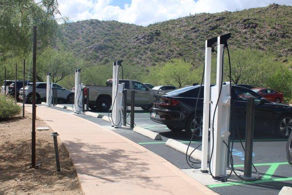 4 Dual-EV-Charger Pedestals. Commercial solution for the Ritz Carlton-Dove Mountain