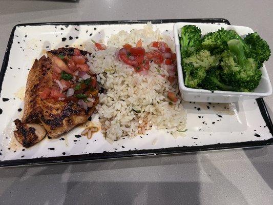 Savory Garlic Salmon with rice and broccoli