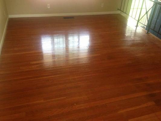 Hardwood cleaned & shined. #ccclean