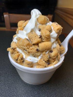 Medium vanilla with cookie dough