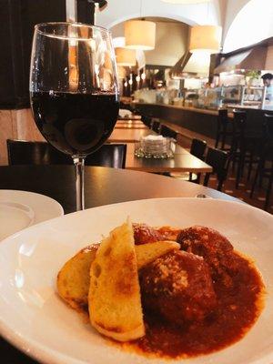 Meatballs and Cristini + Barbaresca , perfect combination for a fast dinner (thanks for taking me at the last minute )