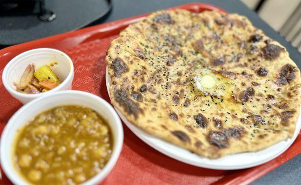 Amritsari Aloo Kulcha, with chickpeas and pickled veg