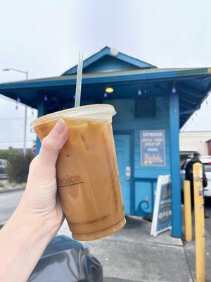 Iced vanilla almond milk latte 20oz