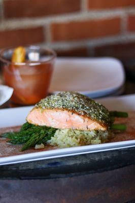 PESTO SALMON: Seared salmon, pesto and herbed bread crumb topping, cilantro lime rice, asparagus