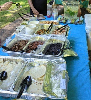 We had a small picnic at Laurelhurst Park and Aprisa delivered!