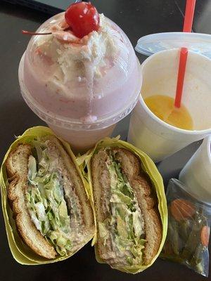 Strawberry banana smoothie, tuna torta, mango Agua Fresca.