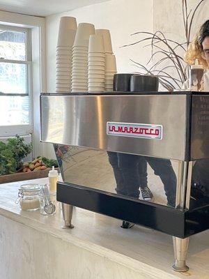 La Marzoco espresso machine = good coffee