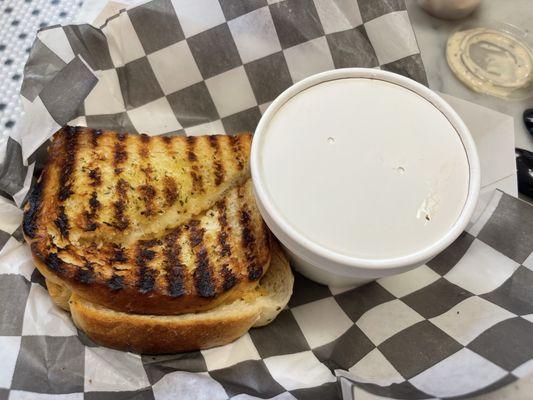 Grilled cheese and soup (gumbo.)