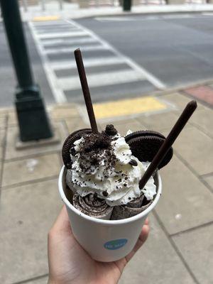 Oreo Rolled Ice Cream