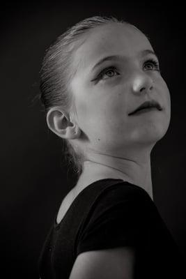 Oivia dances in our graded ballet program available in both our Aptos and Scotts Valley ballet studios.