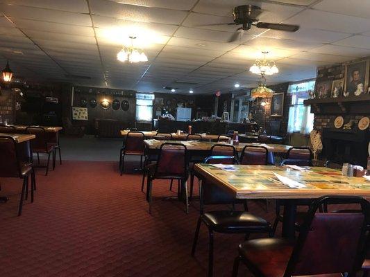 Completely empty dining room.