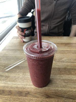 Honey berry smoothie