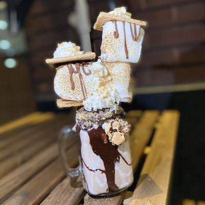 Freak shakes on Instagram @LaCrepeOG