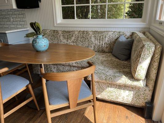 Freshly cleaned Banquette!