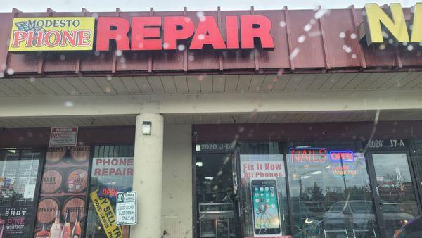 Worst place to go to for cell phone repair