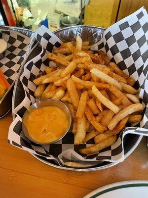 Brady's Seasoned Fries w/Cheese