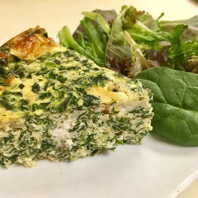 Spinach, caramelized onion and goat cheese quiche.. YUM!