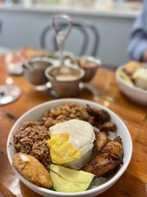 Bandeja Bowl and sauce selections.