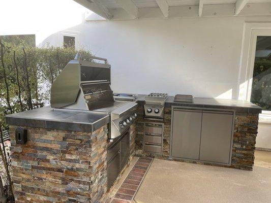 New Barbecue Island with Twin Eagles Barbecue and Burners. Also self enclosed cabinets.